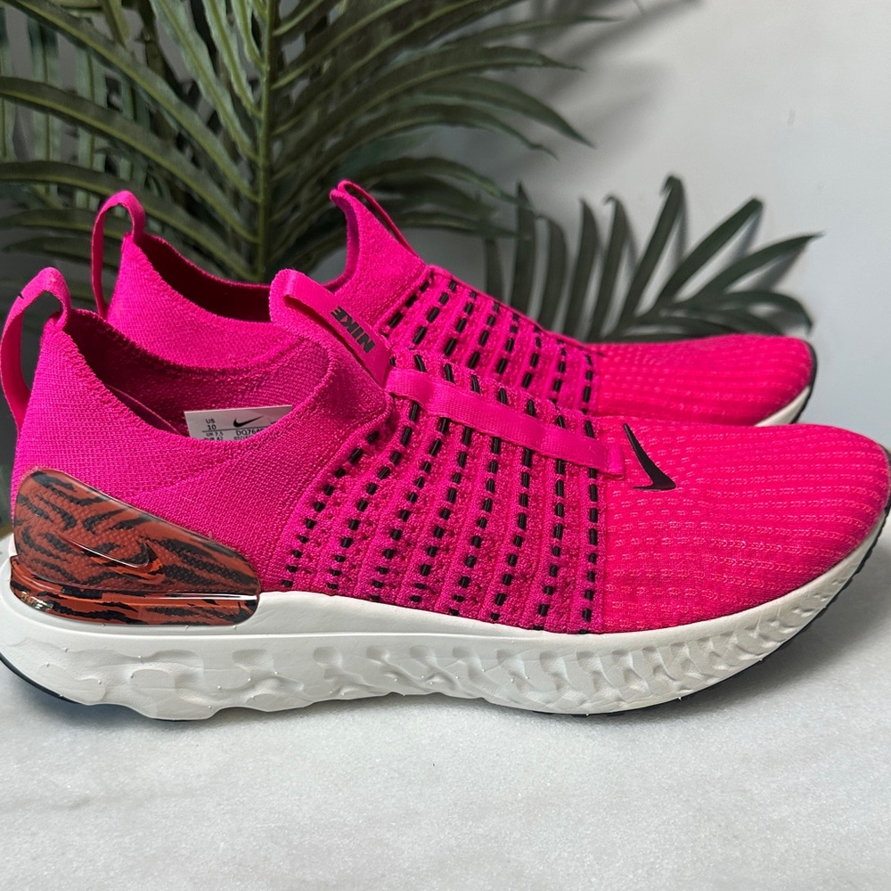 Nike React Phantom Run Flyknit 2 Women's Pink Prime Zebra Slip-On Shoes size 10 - Picture 5 of 8